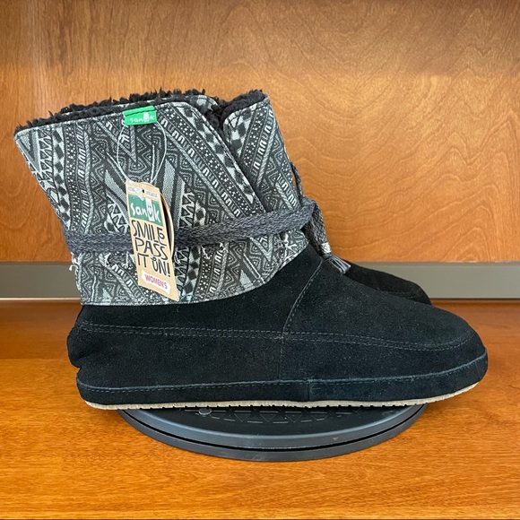 Sanuk Shoes - Sanuk Soulshine Chill Black Fur Lined Ankle Boots Women’s 11
